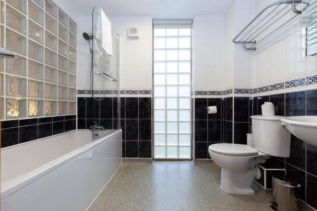 Apartment In The Heart Of The City Centre, Live Like A Local Oxford Dış mekan fotoğraf