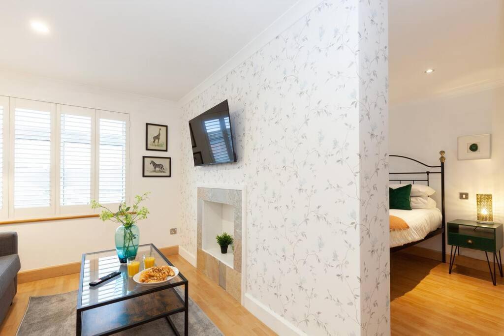 Apartment In The Heart Of The City Centre, Live Like A Local Oxford Dış mekan fotoğraf