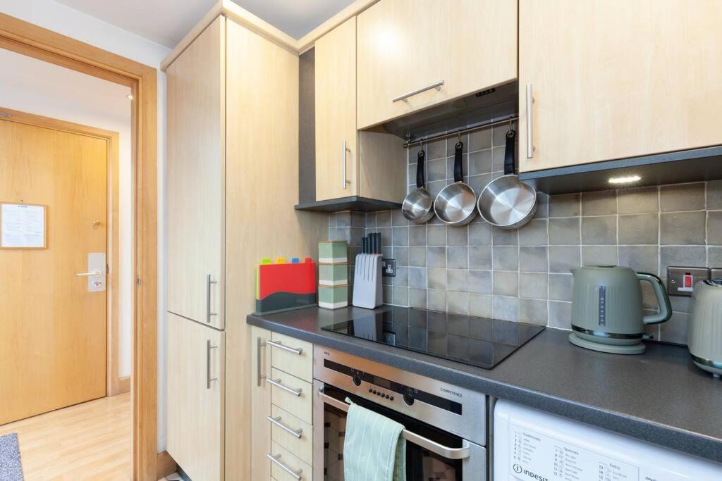 Apartment In The Heart Of The City Centre, Live Like A Local Oxford Dış mekan fotoğraf