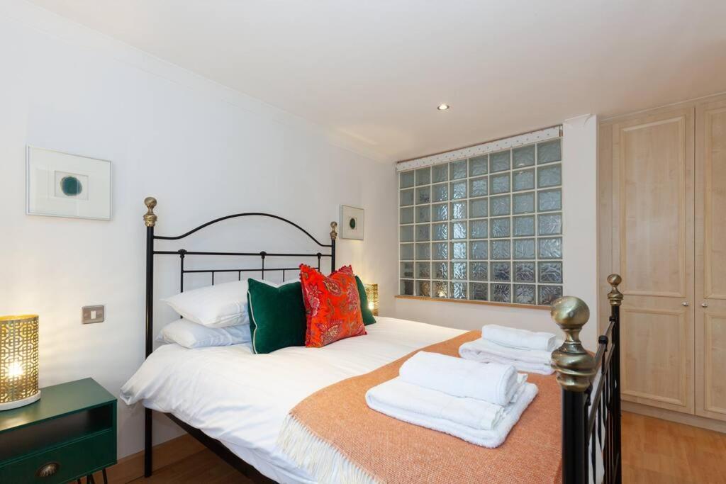 Apartment In The Heart Of The City Centre, Live Like A Local Oxford Dış mekan fotoğraf