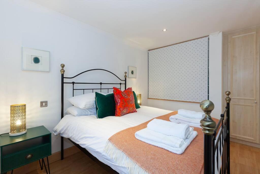 Apartment In The Heart Of The City Centre, Live Like A Local Oxford Dış mekan fotoğraf